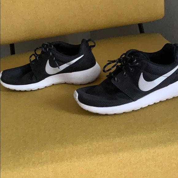 nike roshe